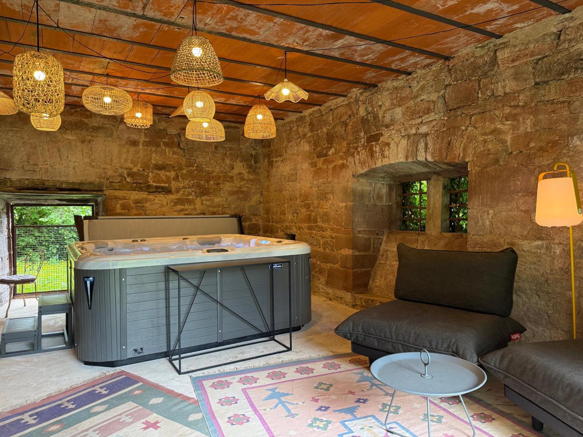 Maison Dada Et Spa Meyssac ภายนอก รูปภาพ